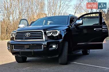 Внедорожник / Кроссовер Toyota Sequoia 2018 в Одессе