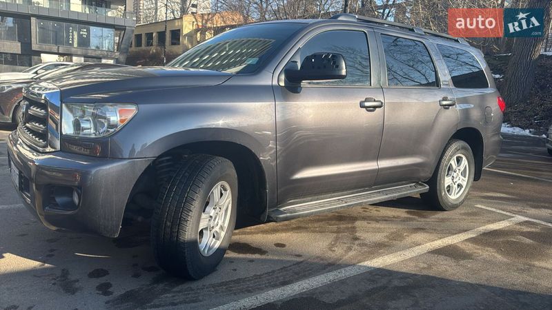 Внедорожник / Кроссовер Toyota Sequoia 2014 в Виннице