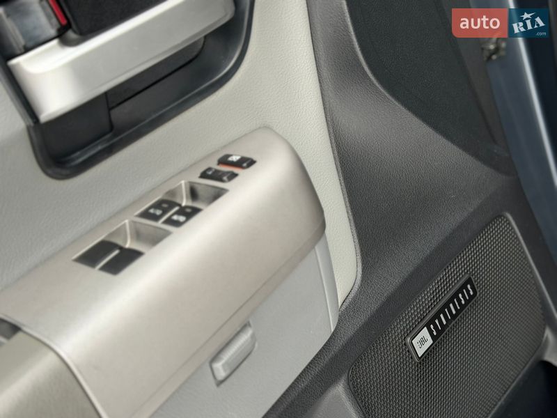 Внедорожник / Кроссовер Toyota Sequoia 2008 в Львове