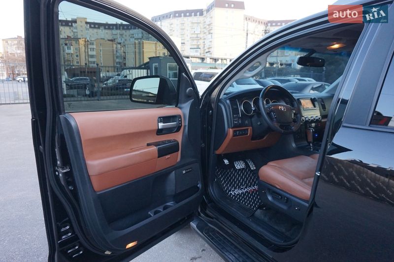 Внедорожник / Кроссовер Toyota Sequoia 2008 в Одессе