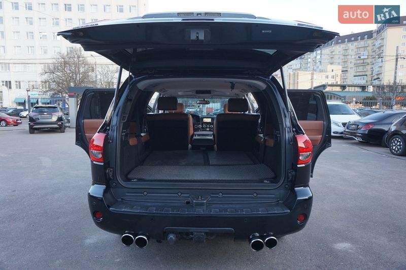 Внедорожник / Кроссовер Toyota Sequoia 2008 в Одессе