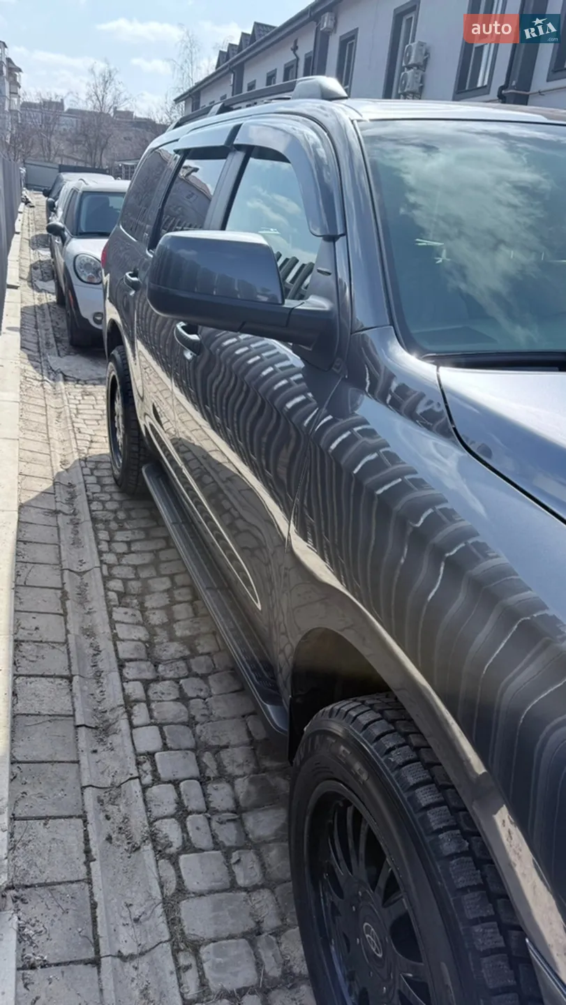 2016 Toyota Sequoia - мініатюра 13