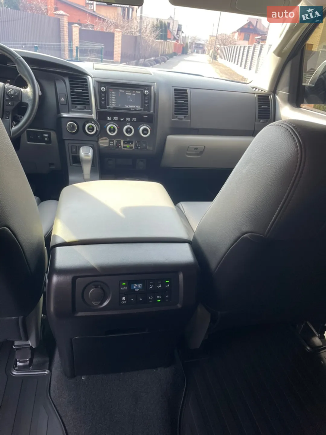 2018 Toyota Sequoia - мініатюра 18