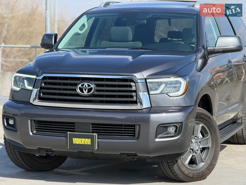 Внедорожник / Кроссовер Toyota Sequoia 2019 в Киеве