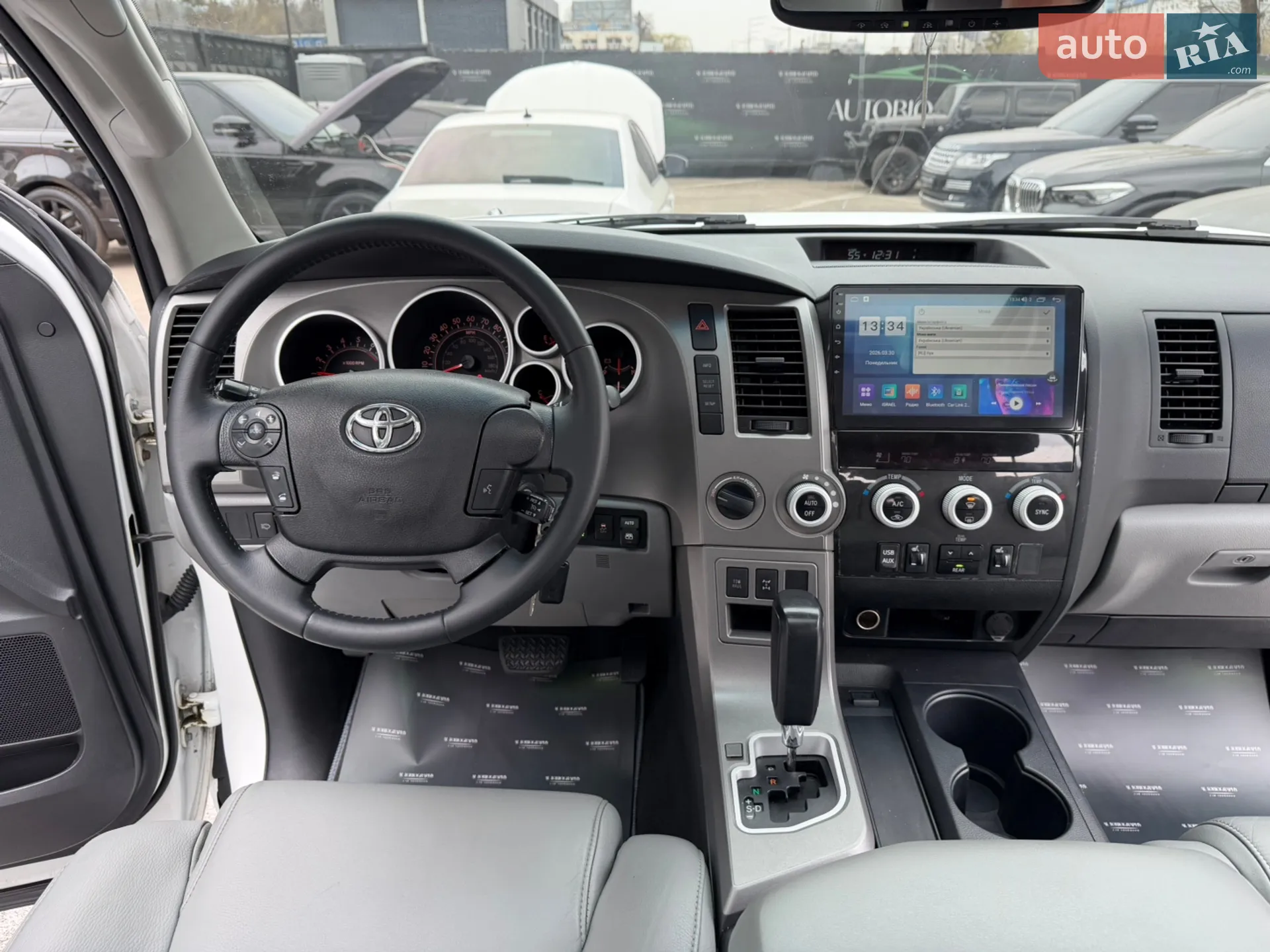 2013 Toyota Sequoia - мініатюра 35