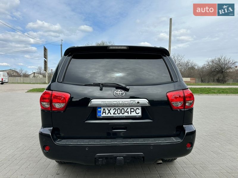Позашляховик / Кросовер Toyota Sequoia 2008 в Харкові