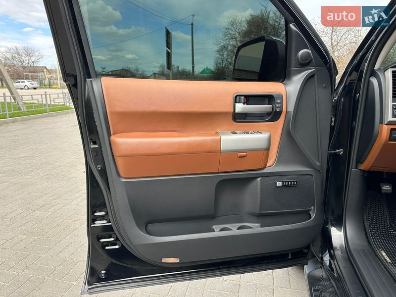 Позашляховик / Кросовер Toyota Sequoia 2008 в Харкові