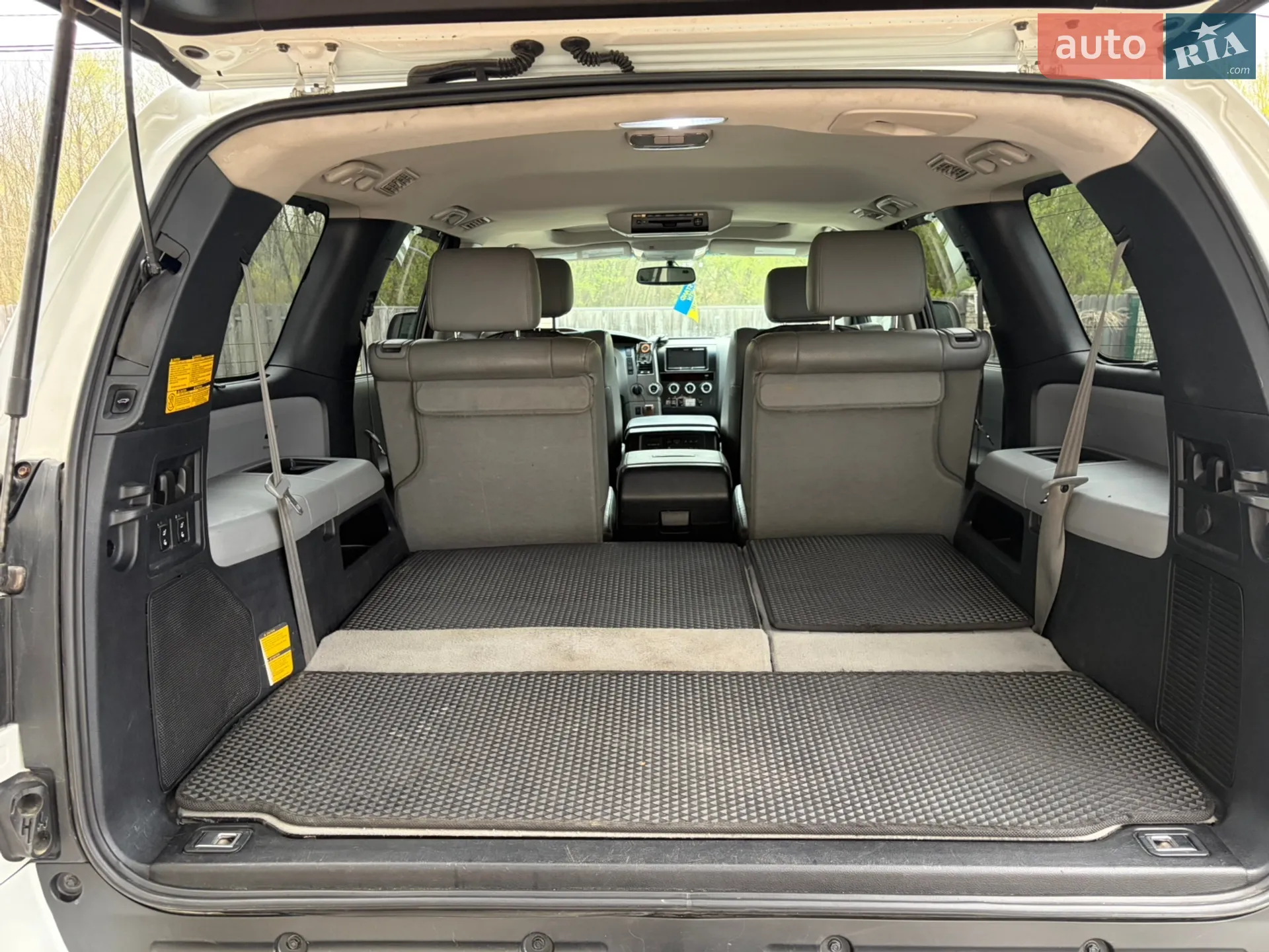 2012 Toyota Sequoia - мініатюра 12