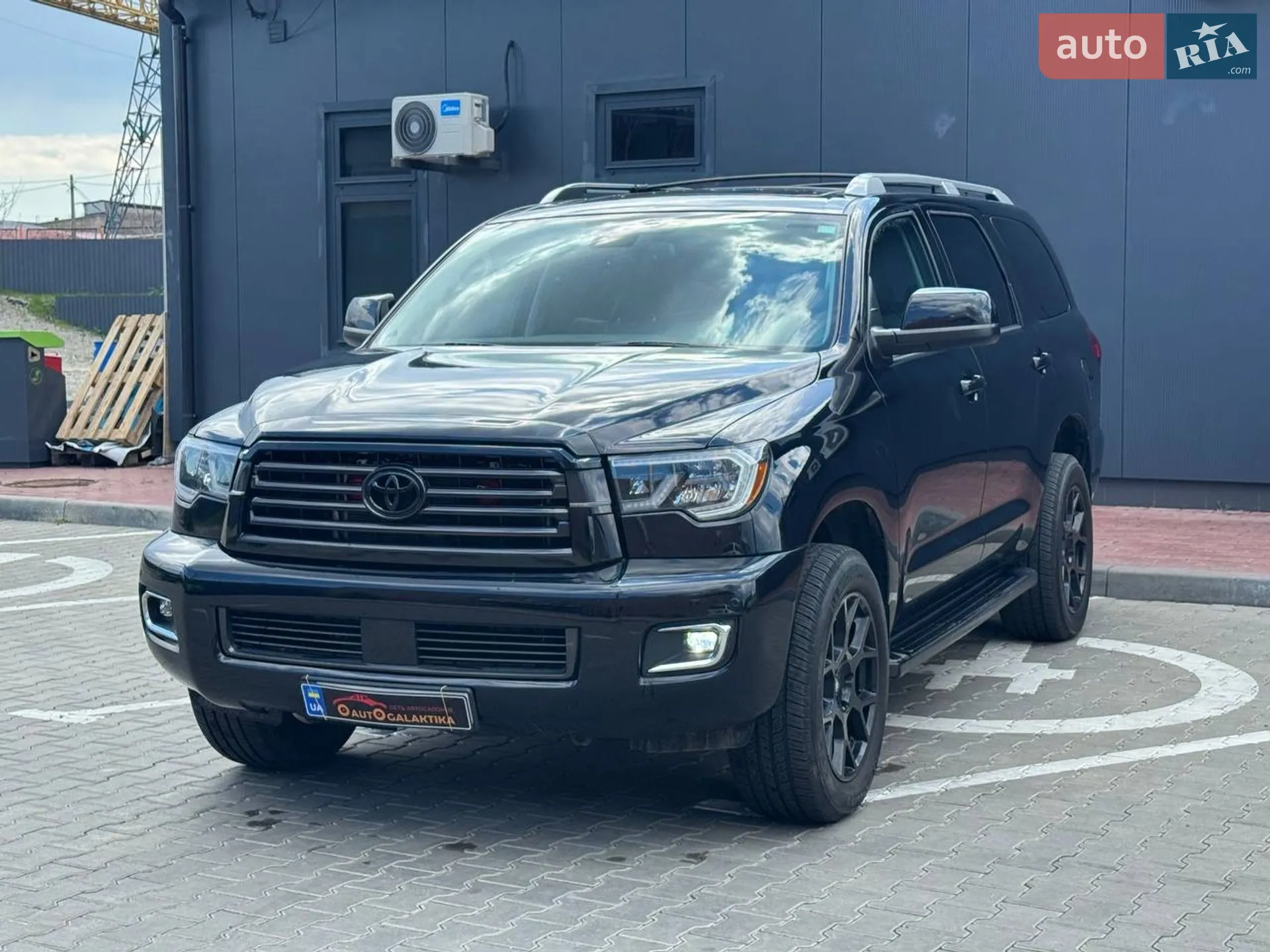2018 Toyota Sequoia - мініатюра 3