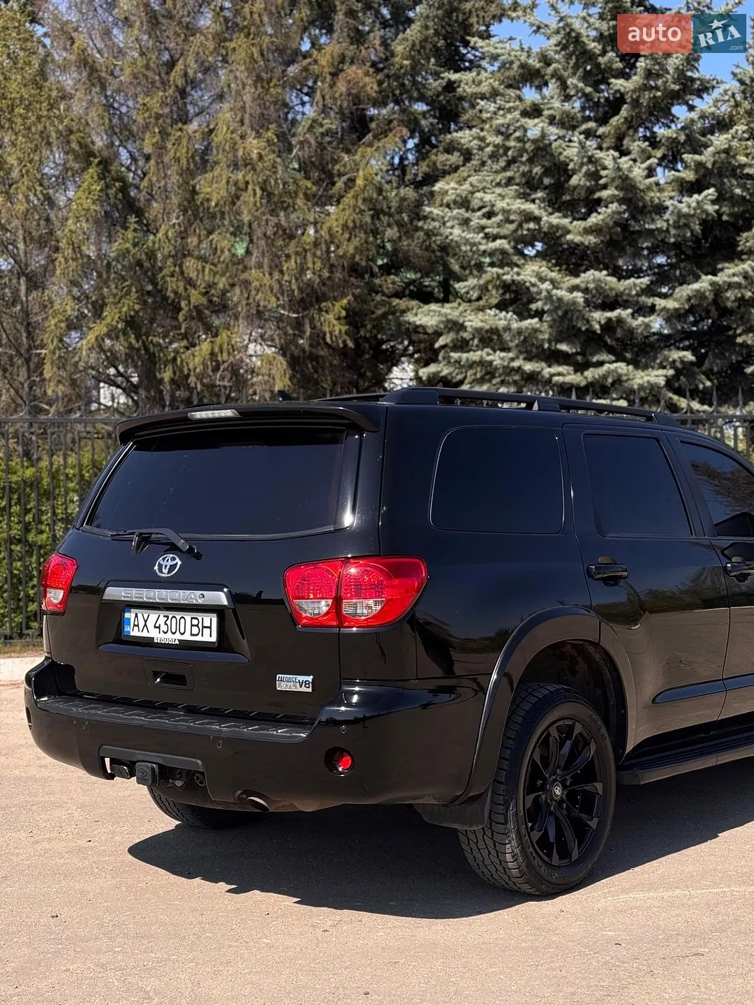 2010 Toyota Sequoia - мініатюра 11