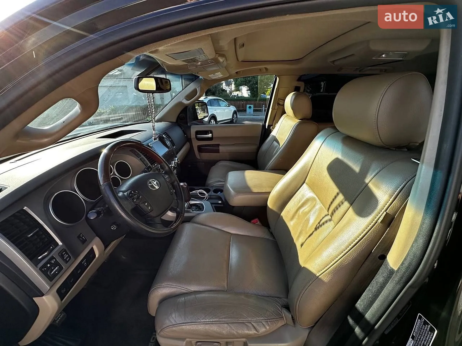 2012 Toyota Sequoia - мініатюра 6
