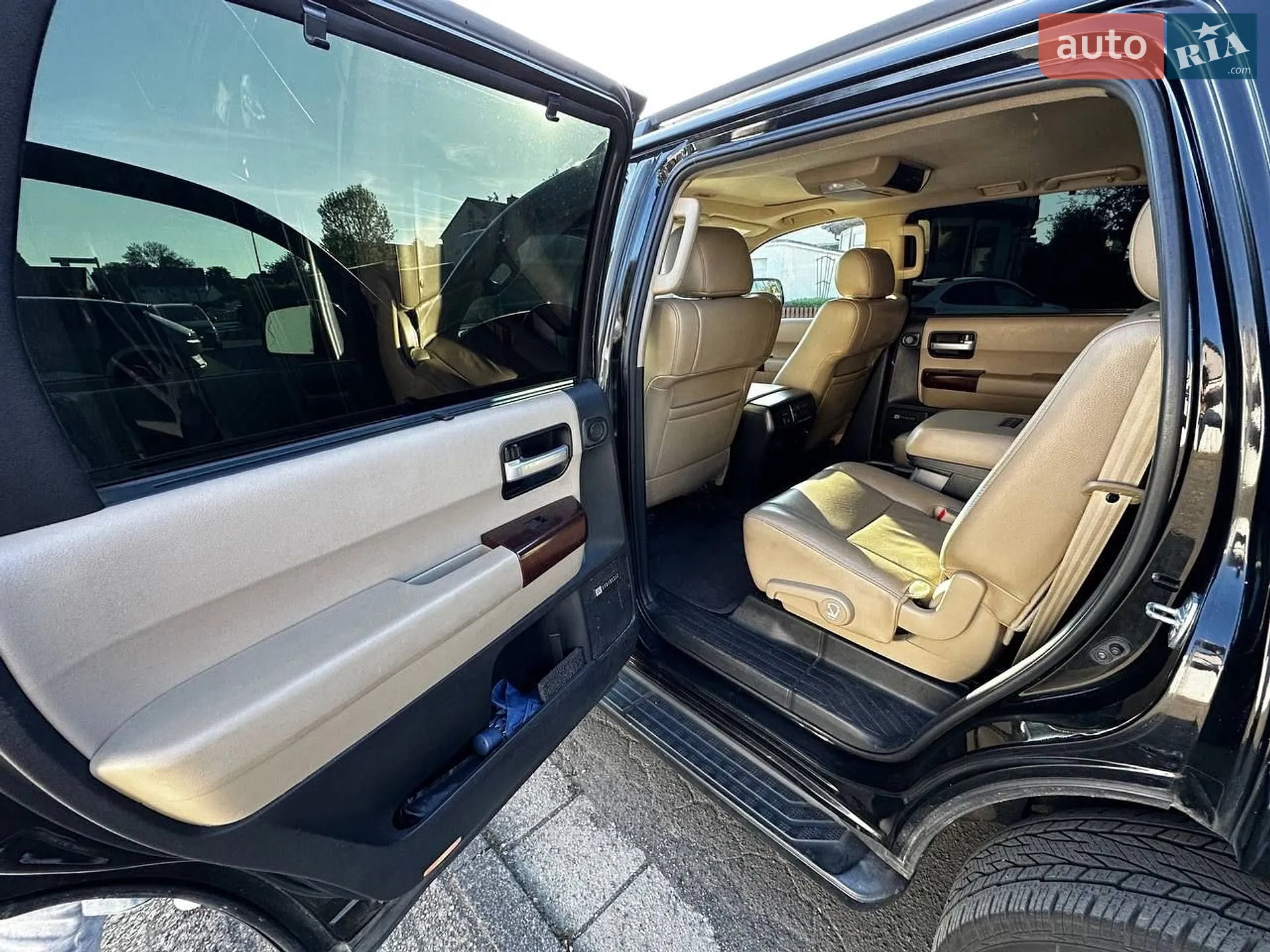 2012 Toyota Sequoia - мініатюра 12