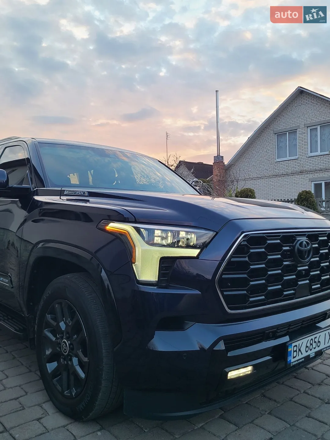 2023 Toyota Sequoia - мініатюра 6