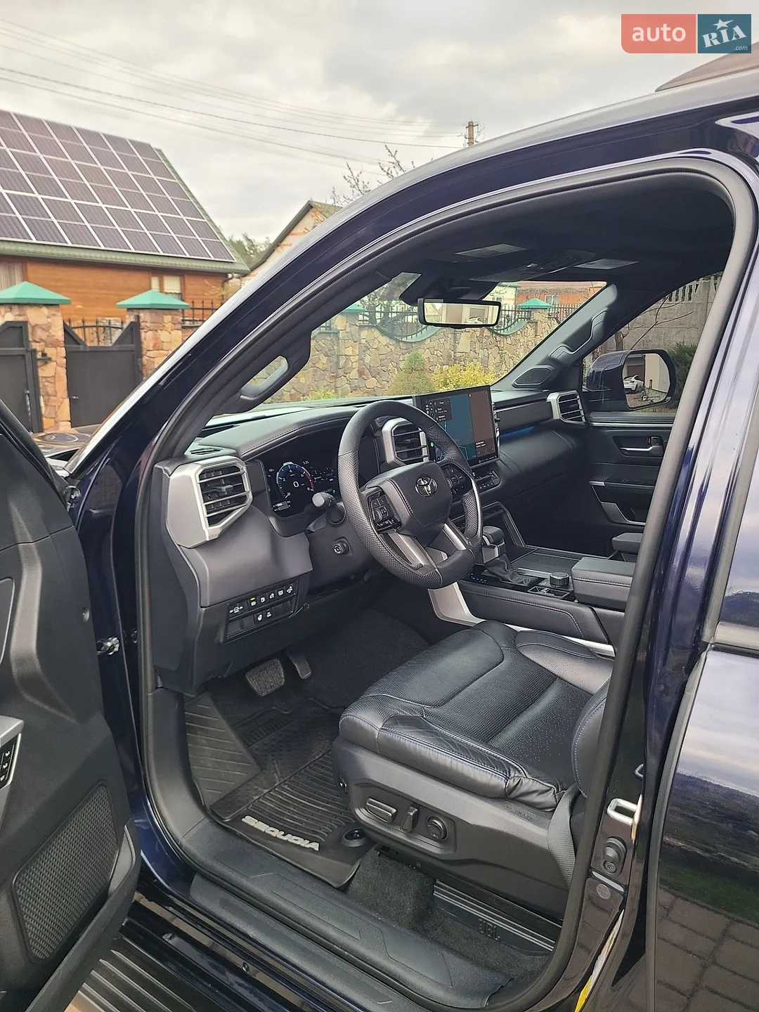 2023 Toyota Sequoia - мініатюра 13