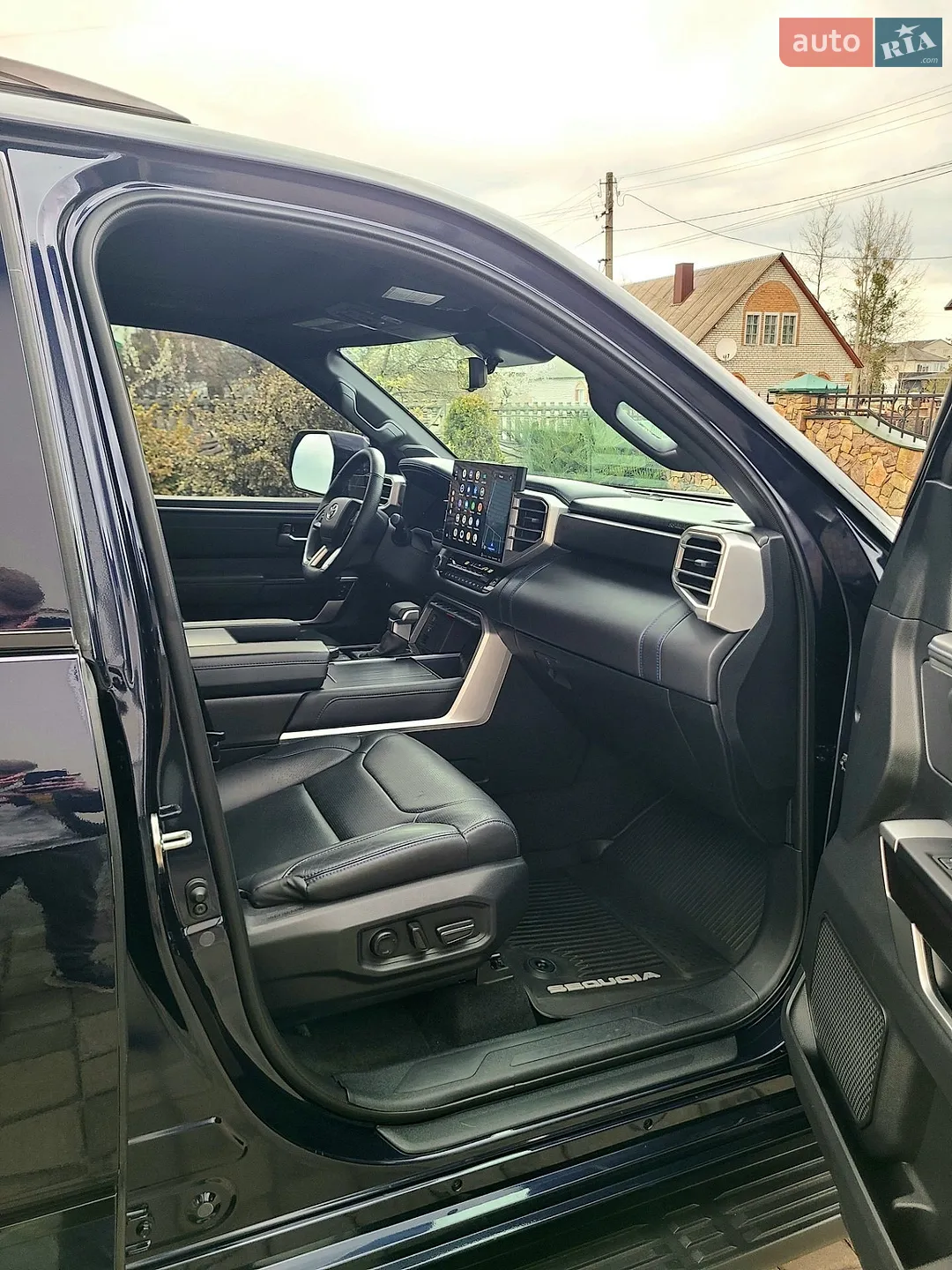 2023 Toyota Sequoia - мініатюра 21