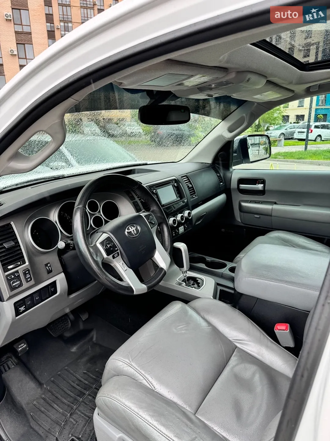 2014 Toyota Sequoia - мініатюра 7