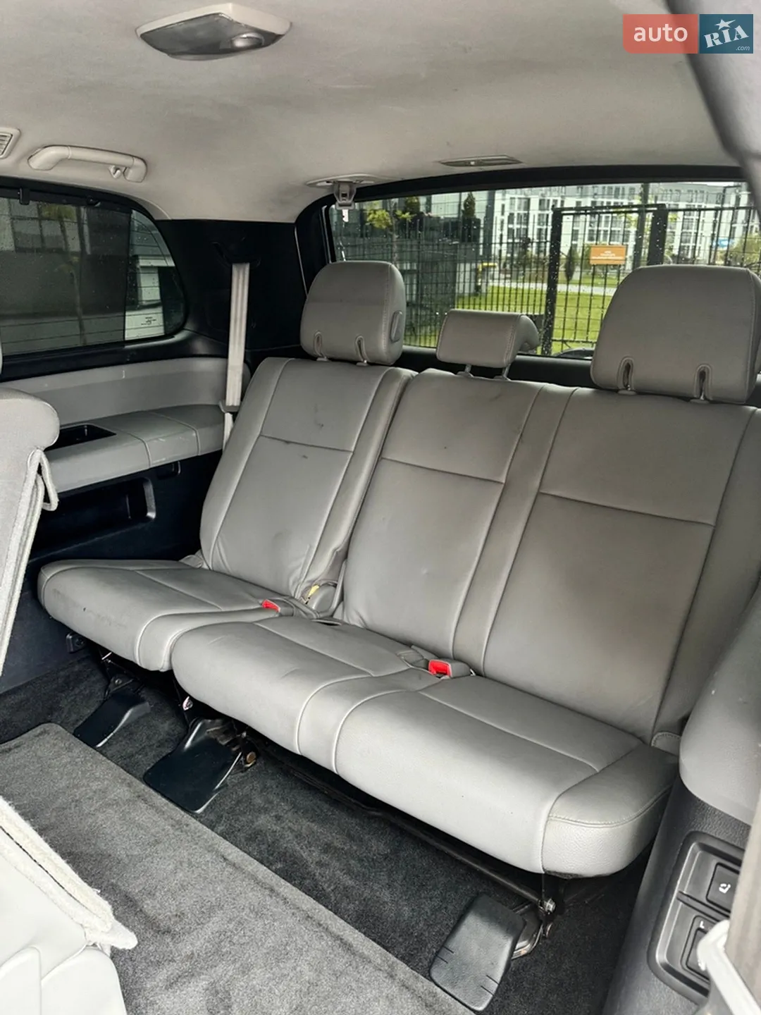 2014 Toyota Sequoia - мініатюра 11