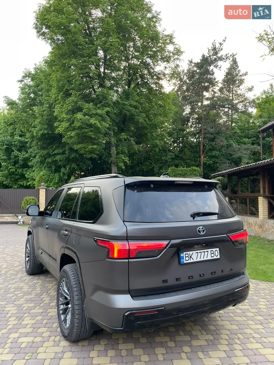 2022 Toyota Sequoia - мініатюра 8