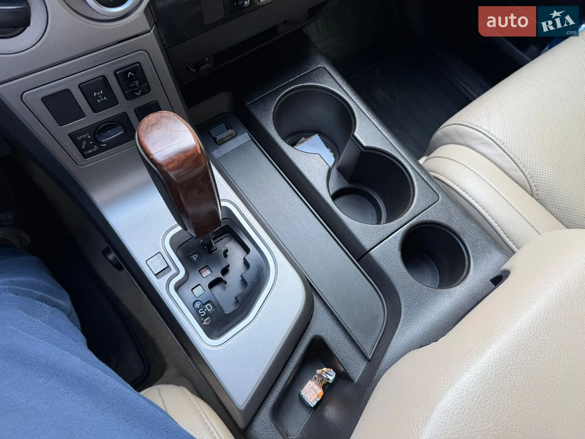 2010 Toyota Sequoia - мініатюра 46