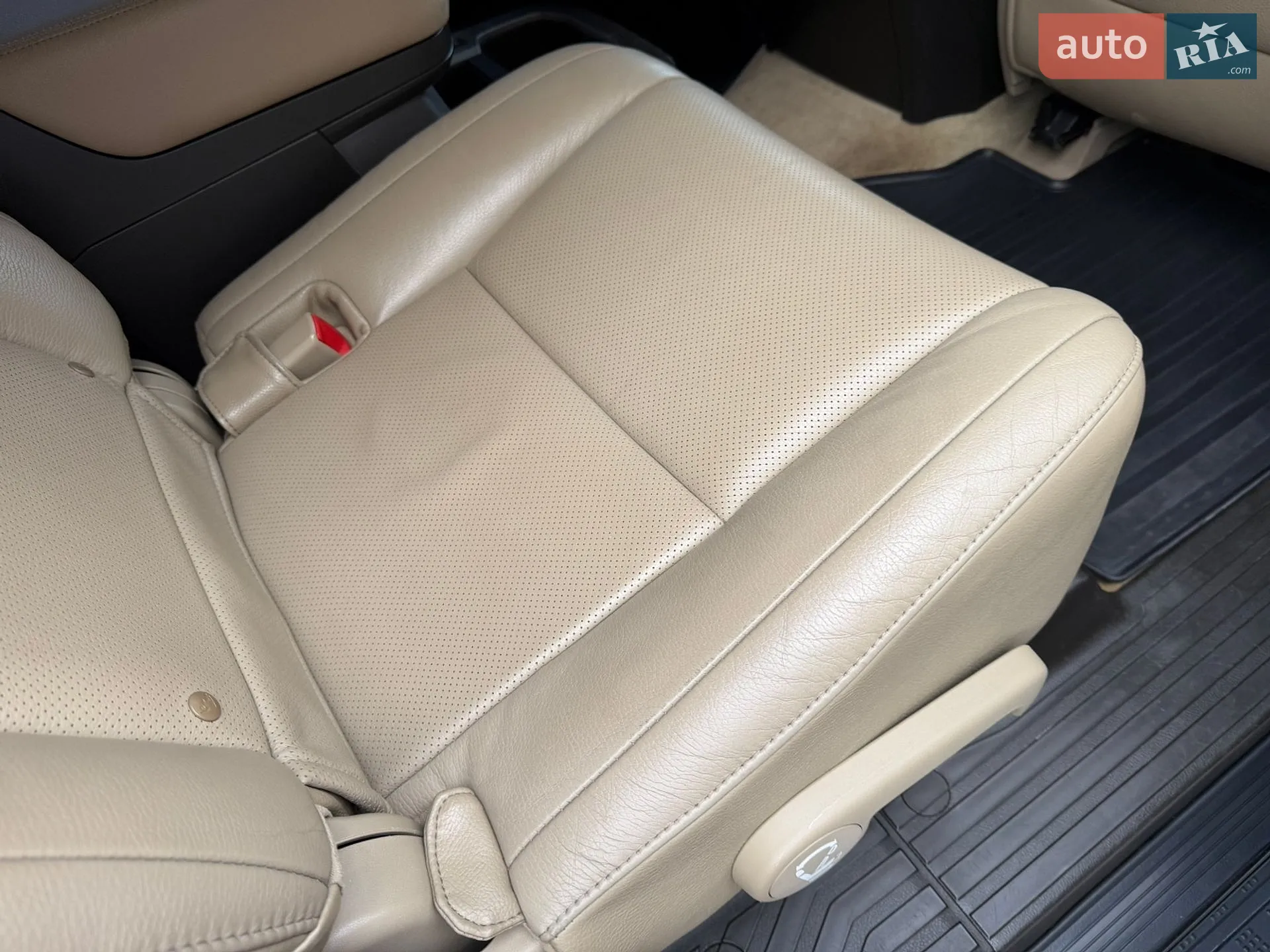 2010 Toyota Sequoia - мініатюра 75