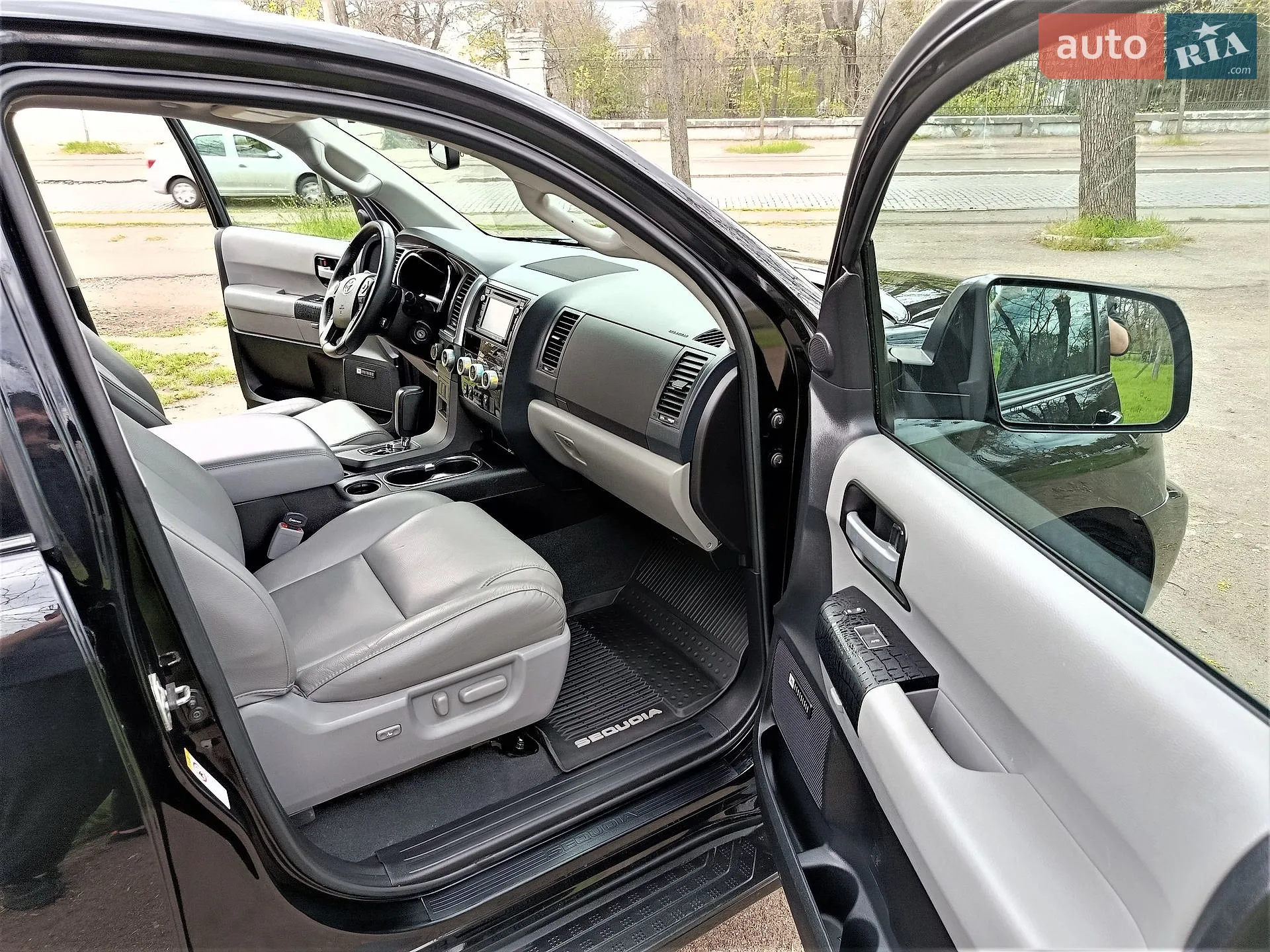 2018 Toyota Sequoia - мініатюра 41