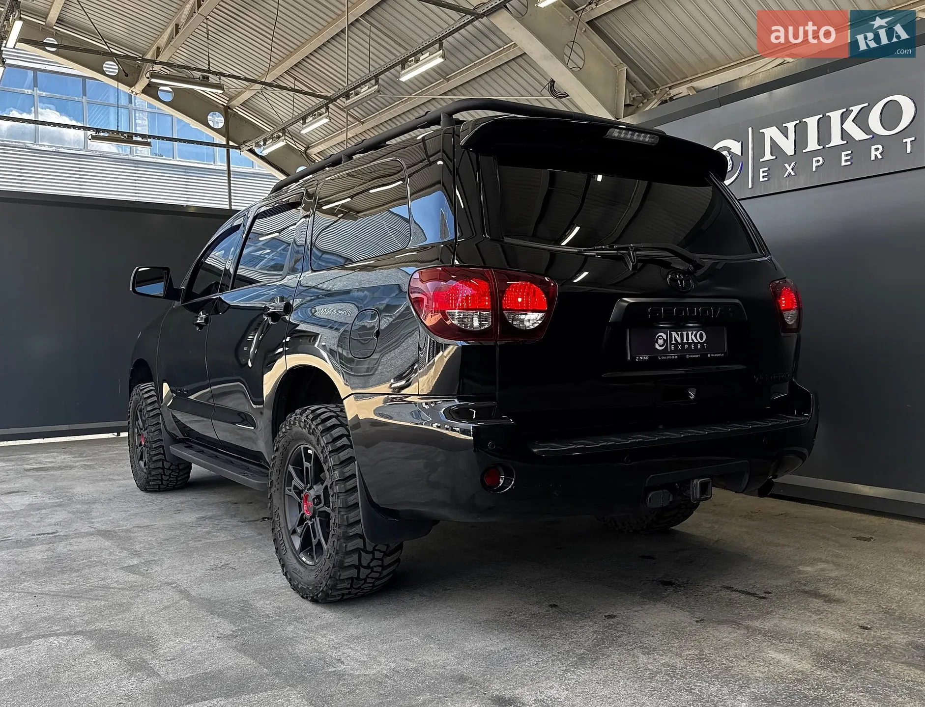 2021 Toyota Sequoia - мініатюра 8