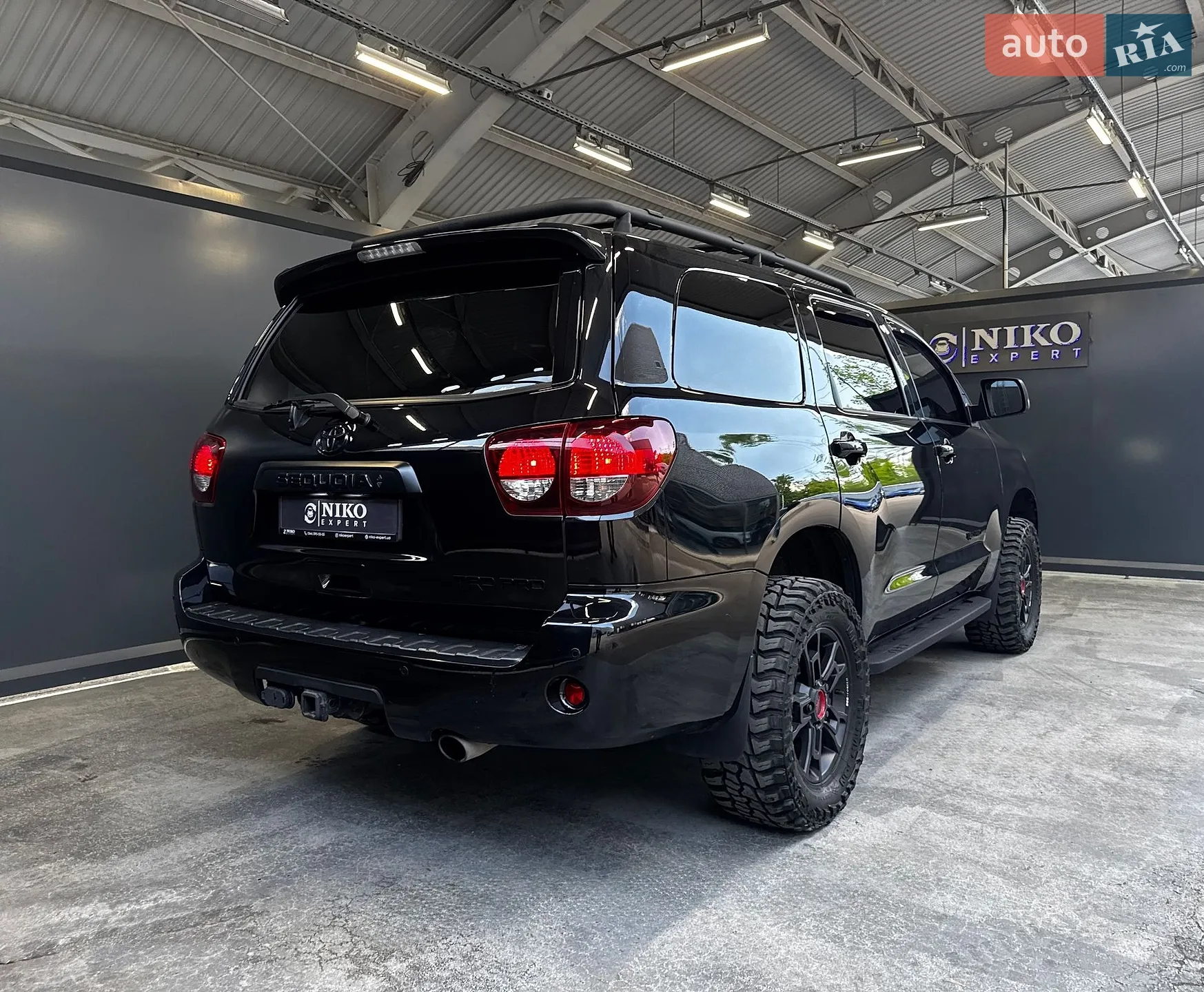 2021 Toyota Sequoia - мініатюра 10