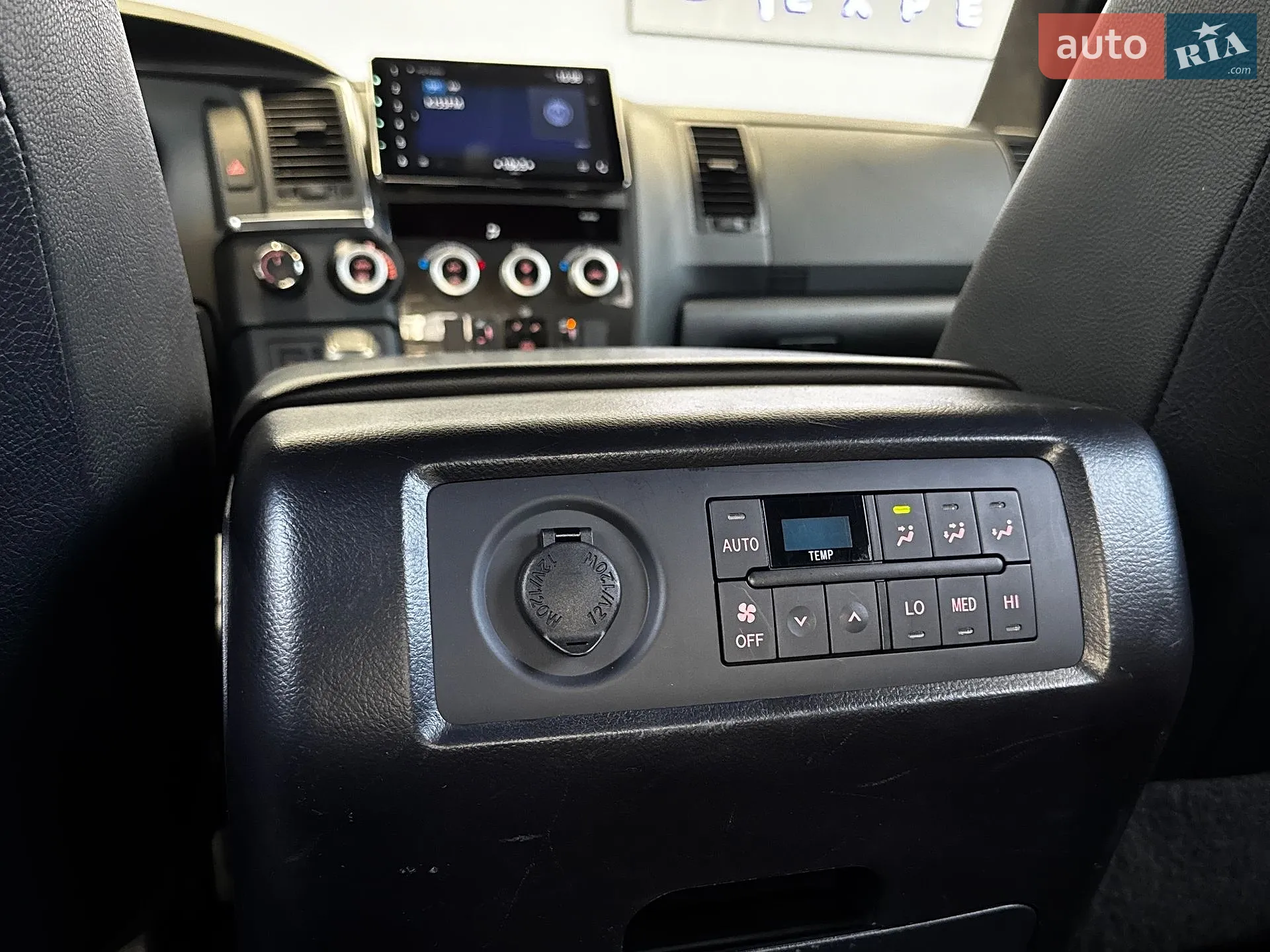 2021 Toyota Sequoia - мініатюра 23
