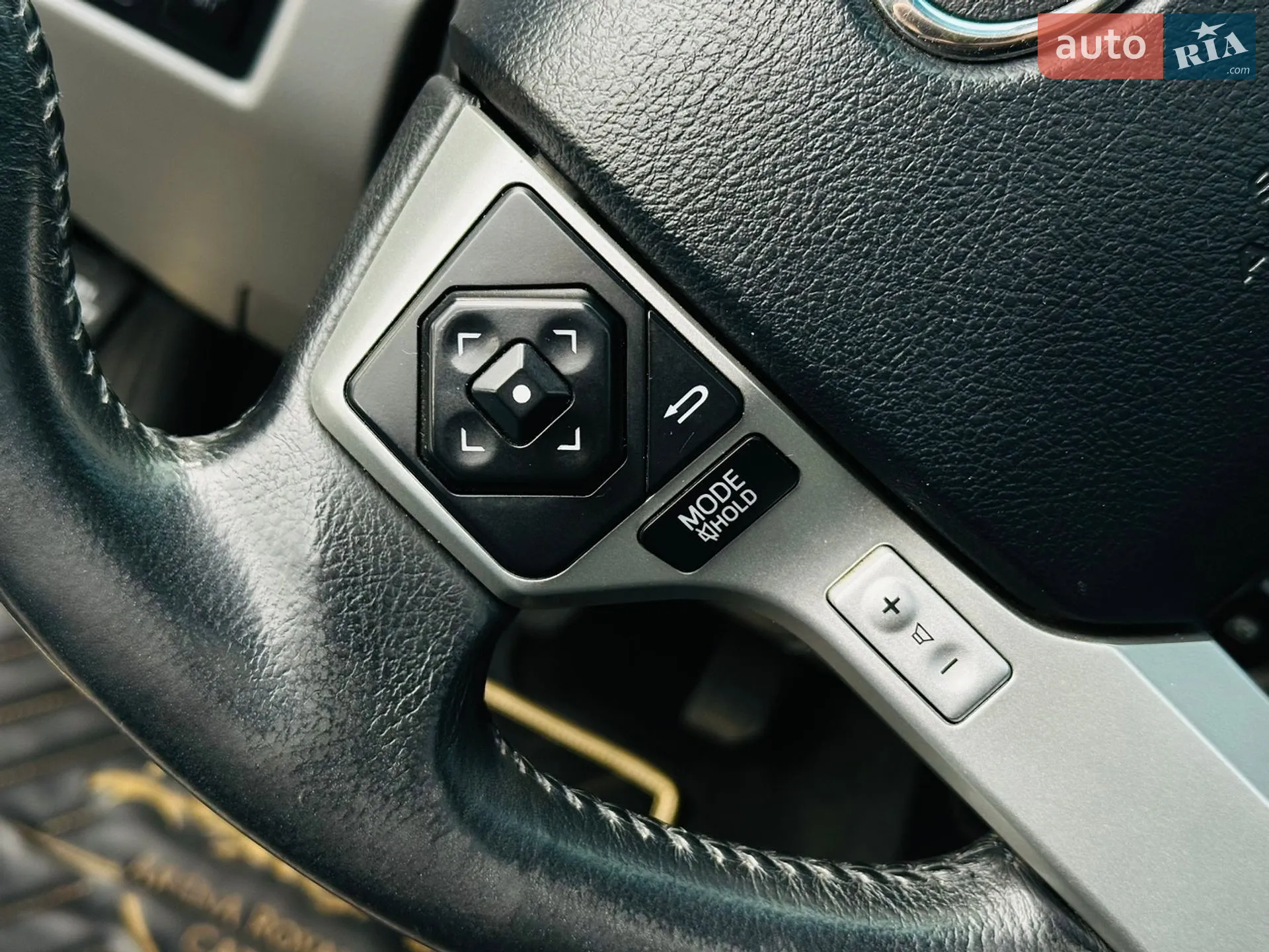 2013 Toyota Sequoia - мініатюра 34