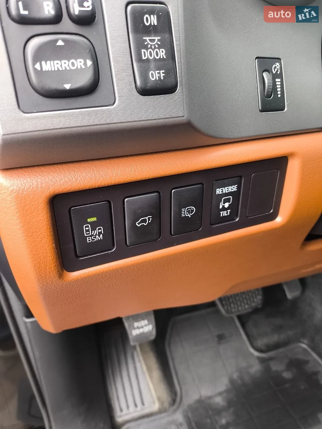 2015 Toyota Sequoia - мініатюра 56