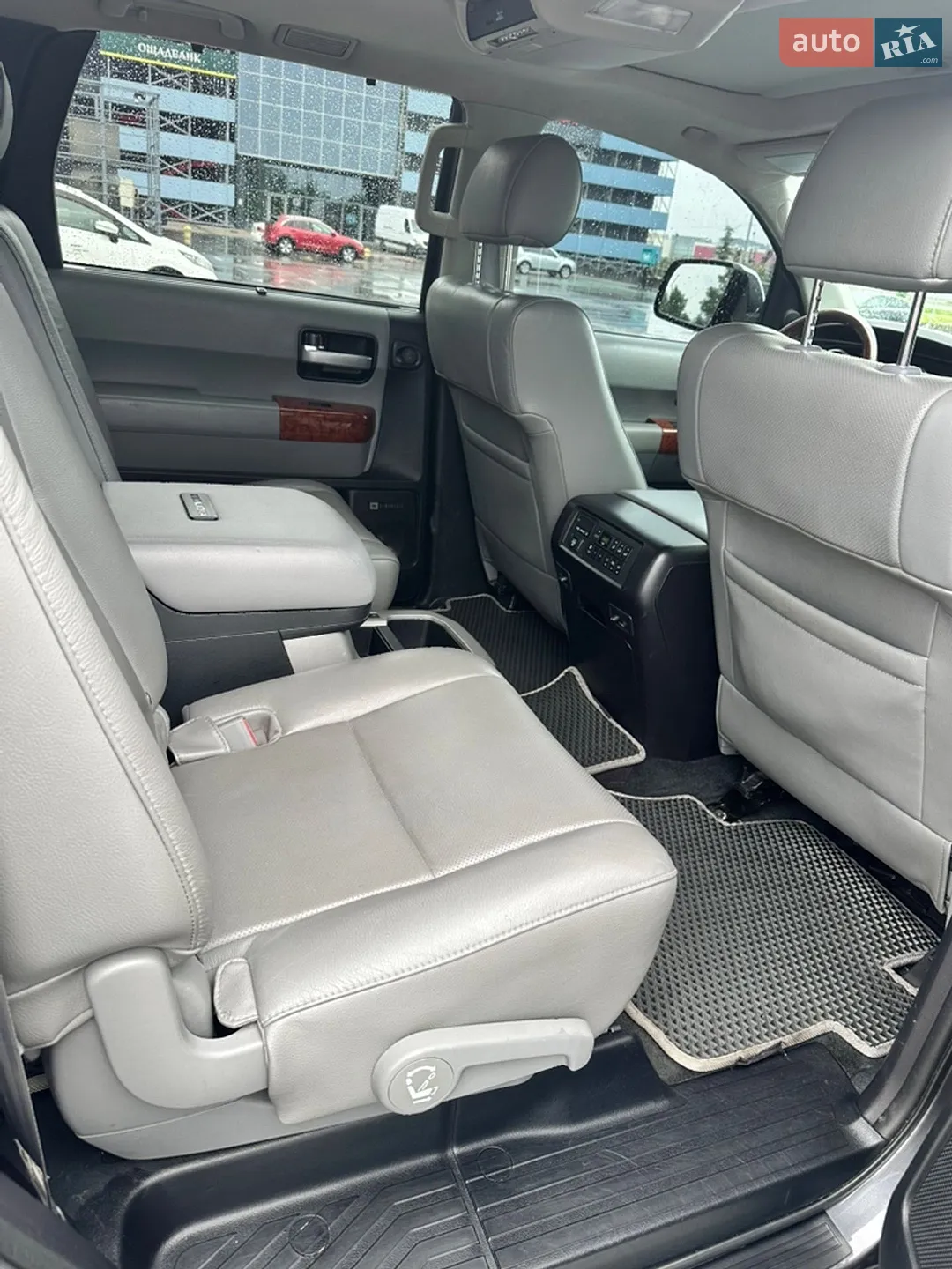 2018 Toyota Sequoia - мініатюра 14