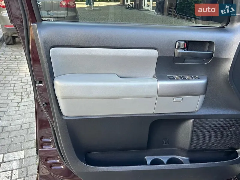 Toyota Sequoia 2012 VIN 5TDBM5G17CS001768 фото оголошення 26 з 79