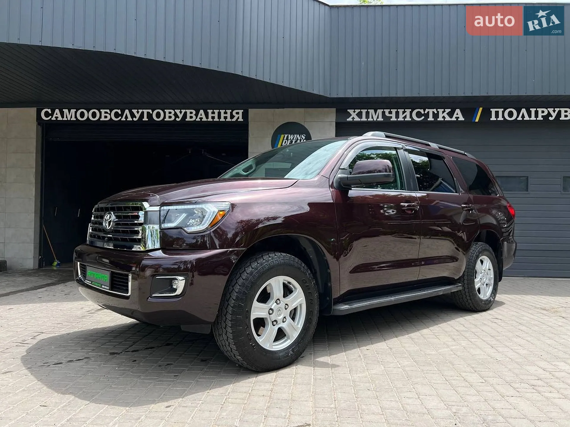 2016 Toyota Sequoia - мініатюра 2
