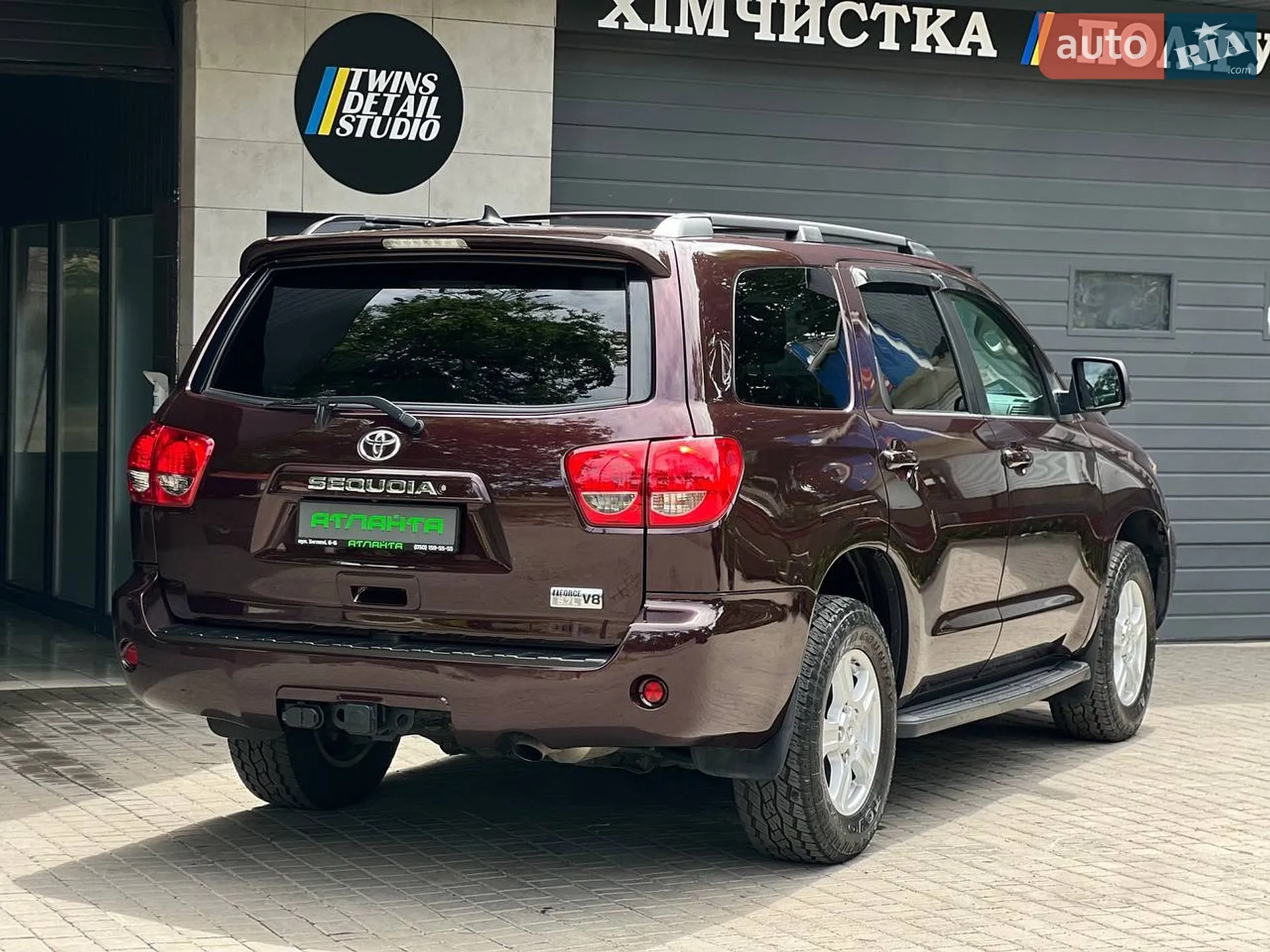 2016 Toyota Sequoia - мініатюра 13