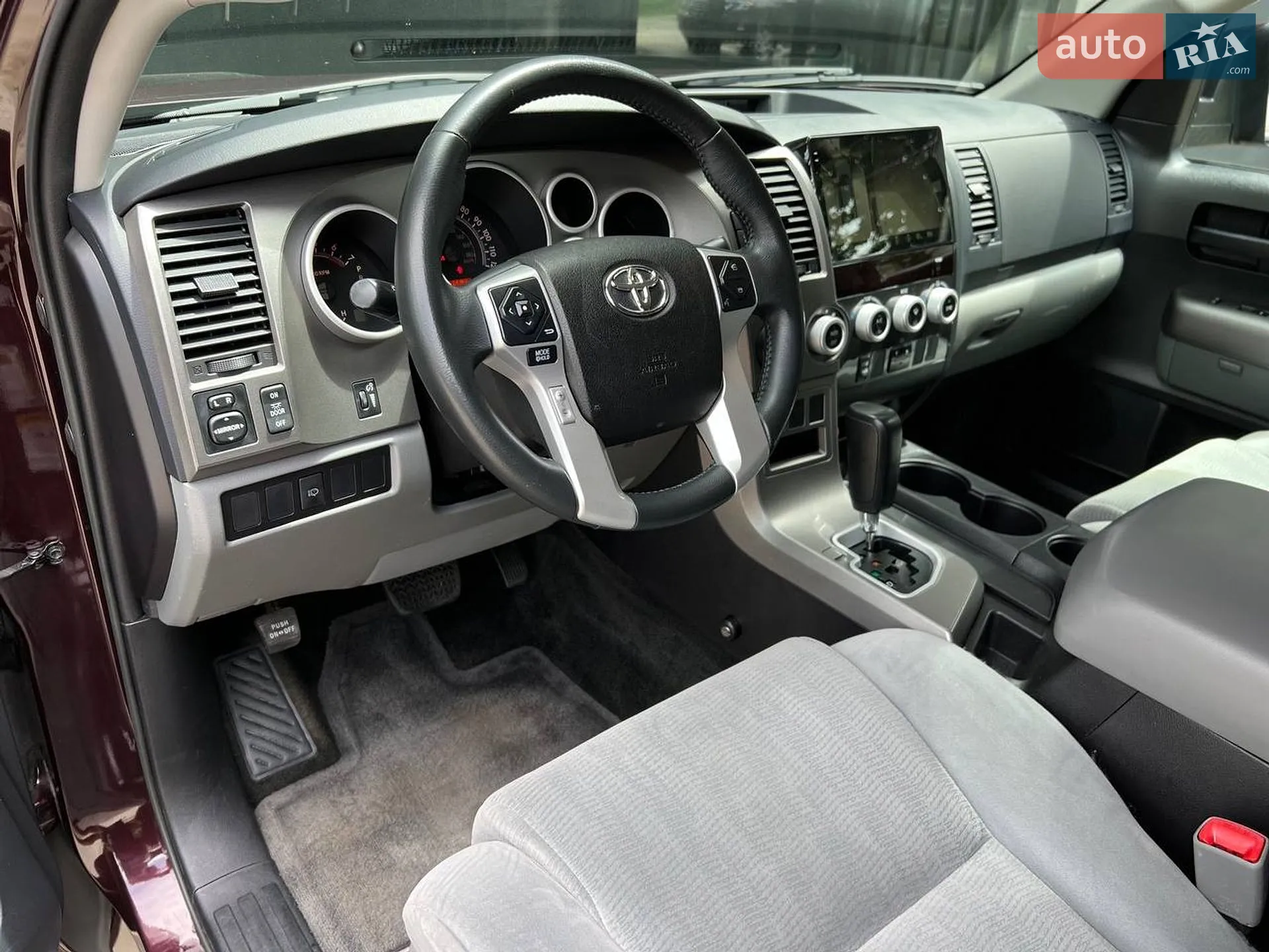 2016 Toyota Sequoia - мініатюра 22