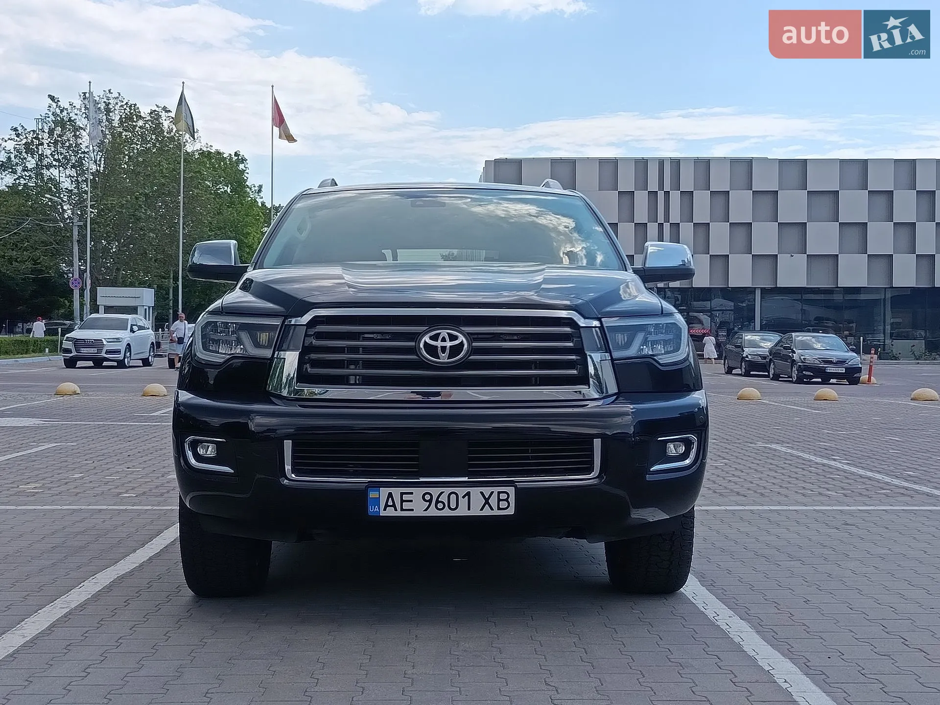 2018 Toyota Sequoia - мініатюра 8