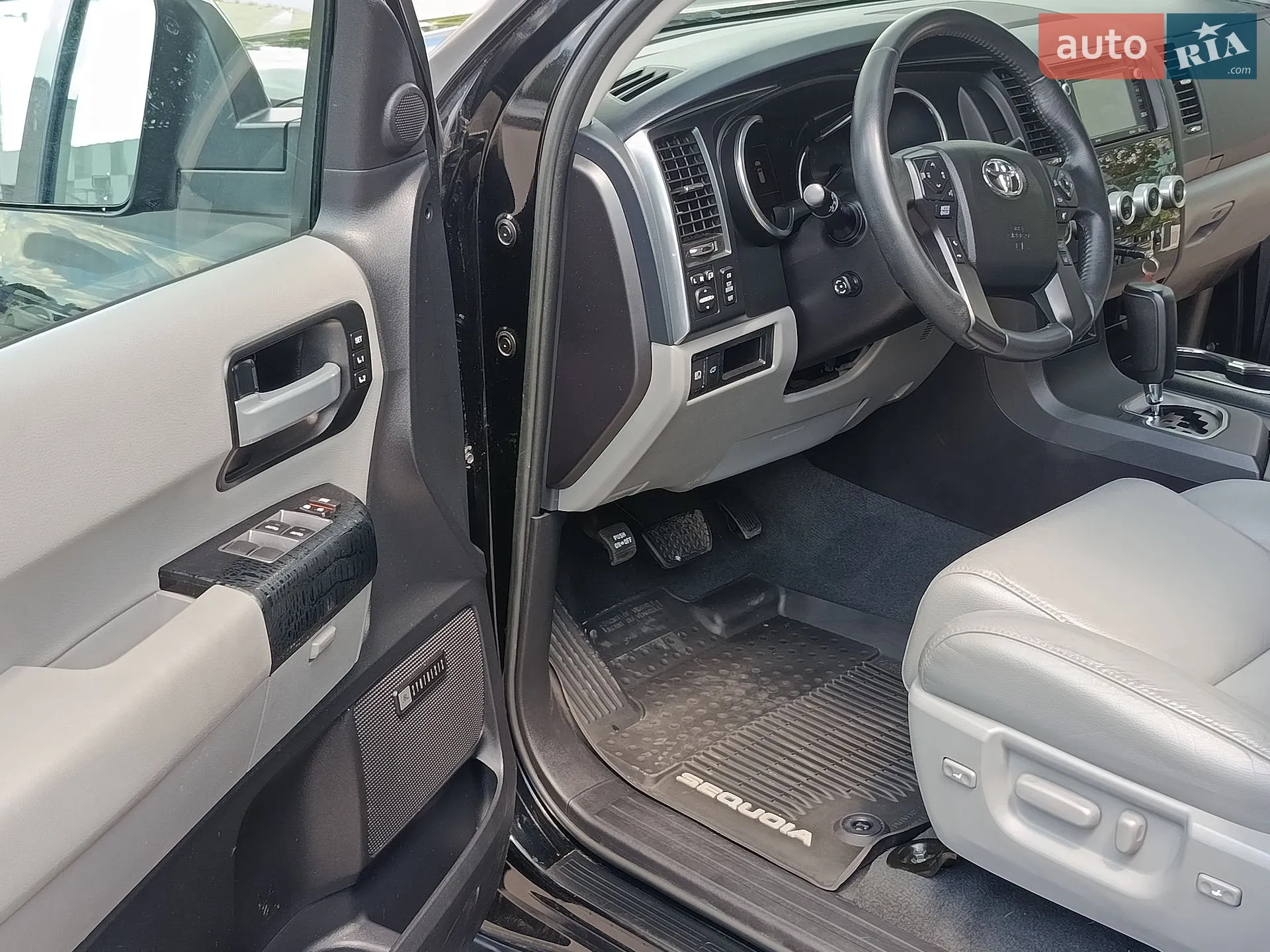 2018 Toyota Sequoia - мініатюра 30