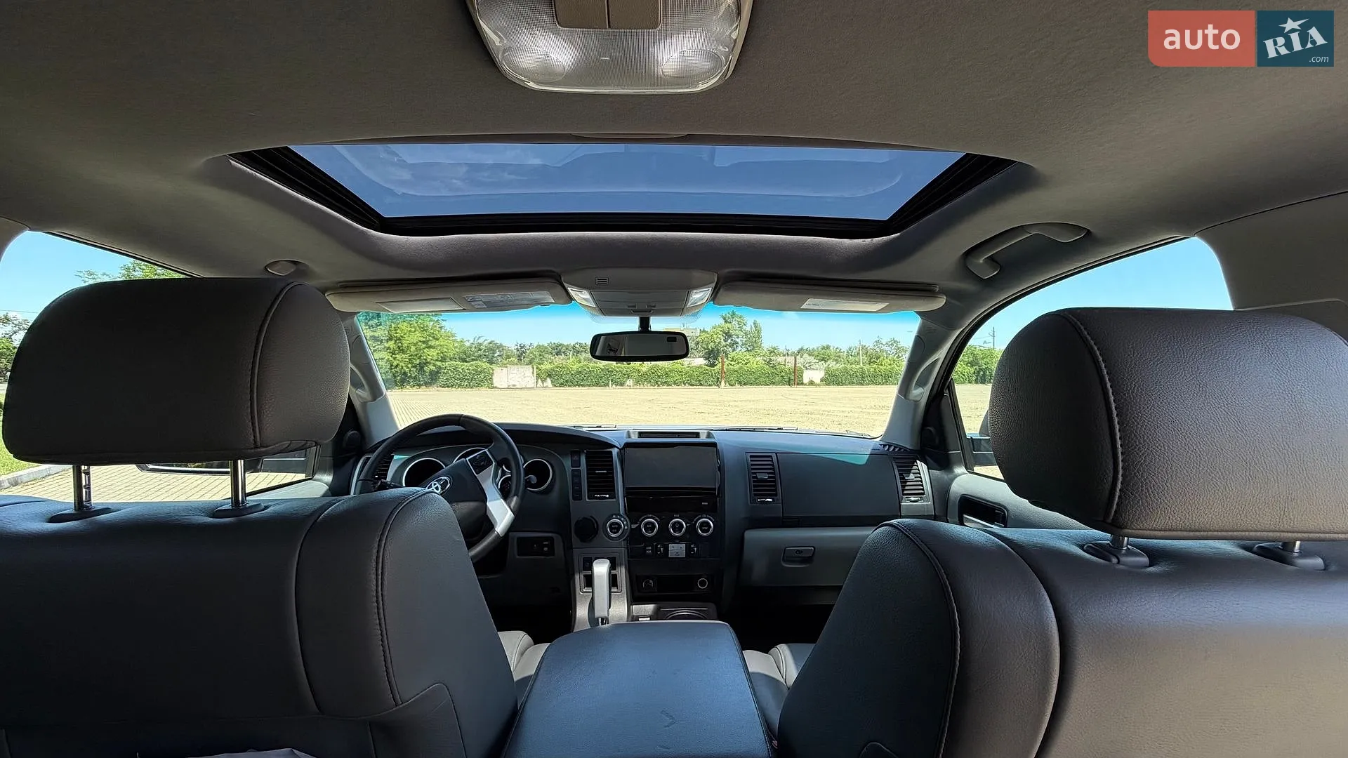 2016 Toyota Sequoia - мініатюра 13
