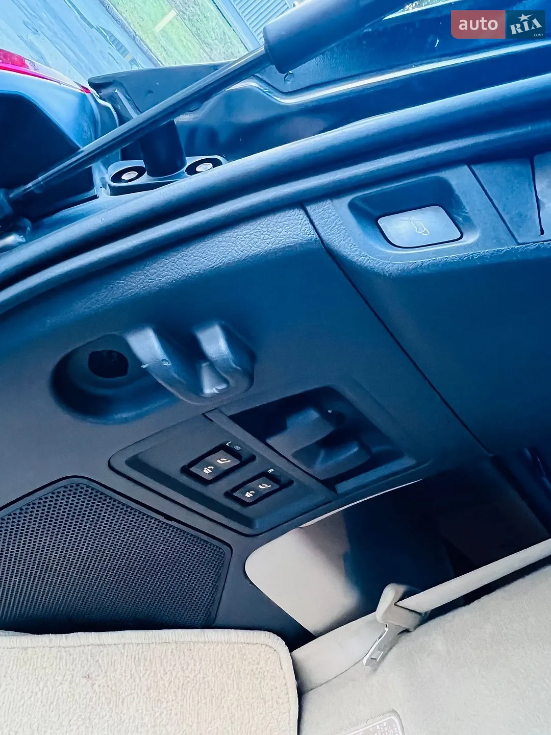 2012 Toyota Sequoia - мініатюра 11