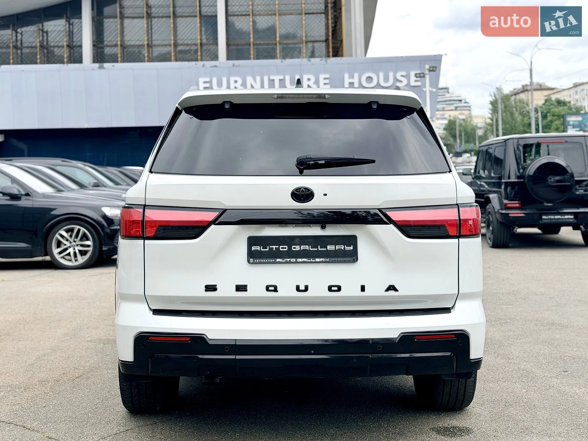 2023 Toyota Sequoia - мініатюра 3