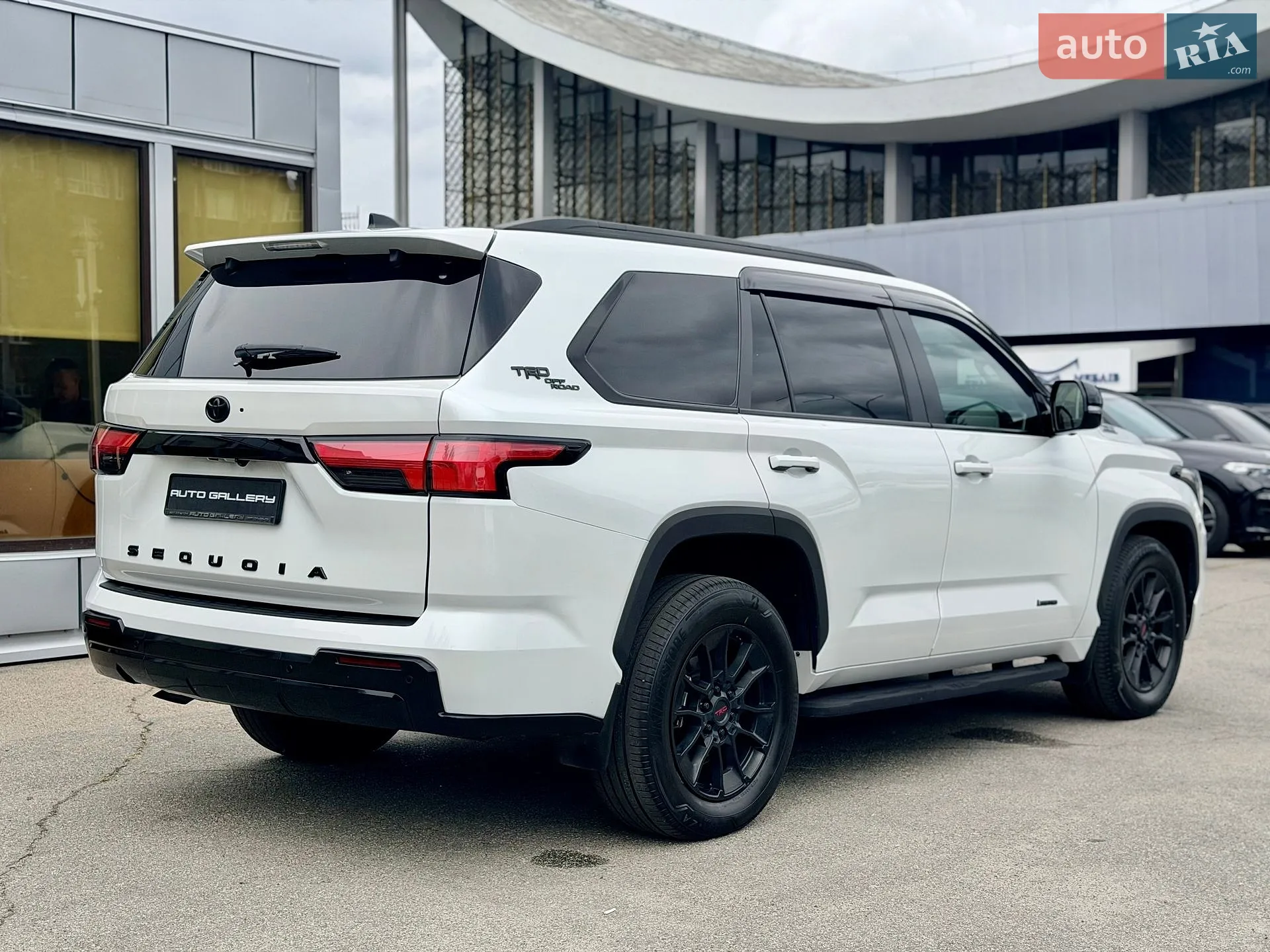 2023 Toyota Sequoia - мініатюра 5
