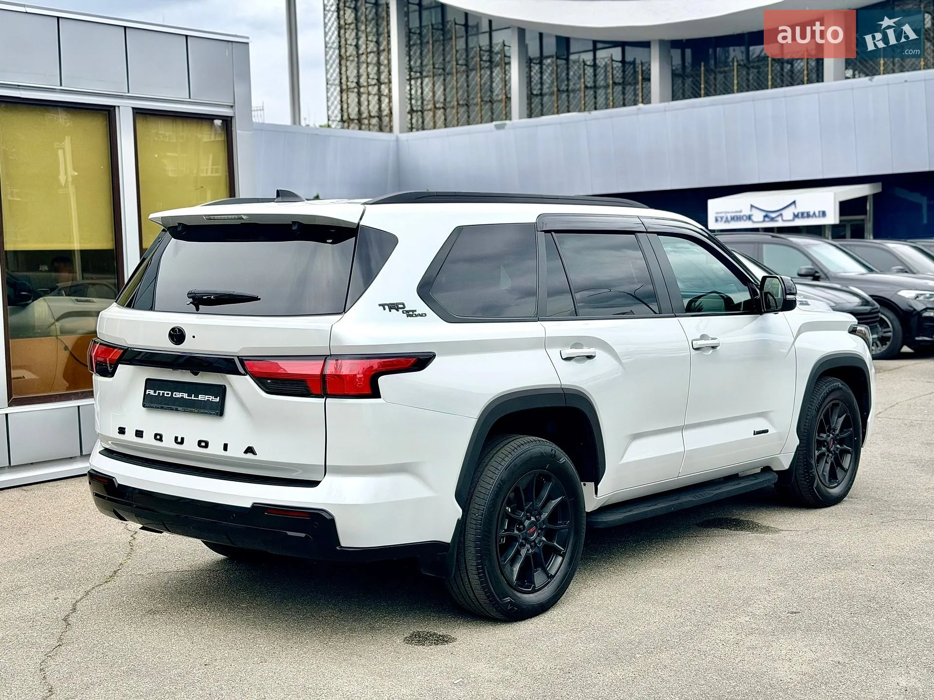 2023 Toyota Sequoia - мініатюра 6
