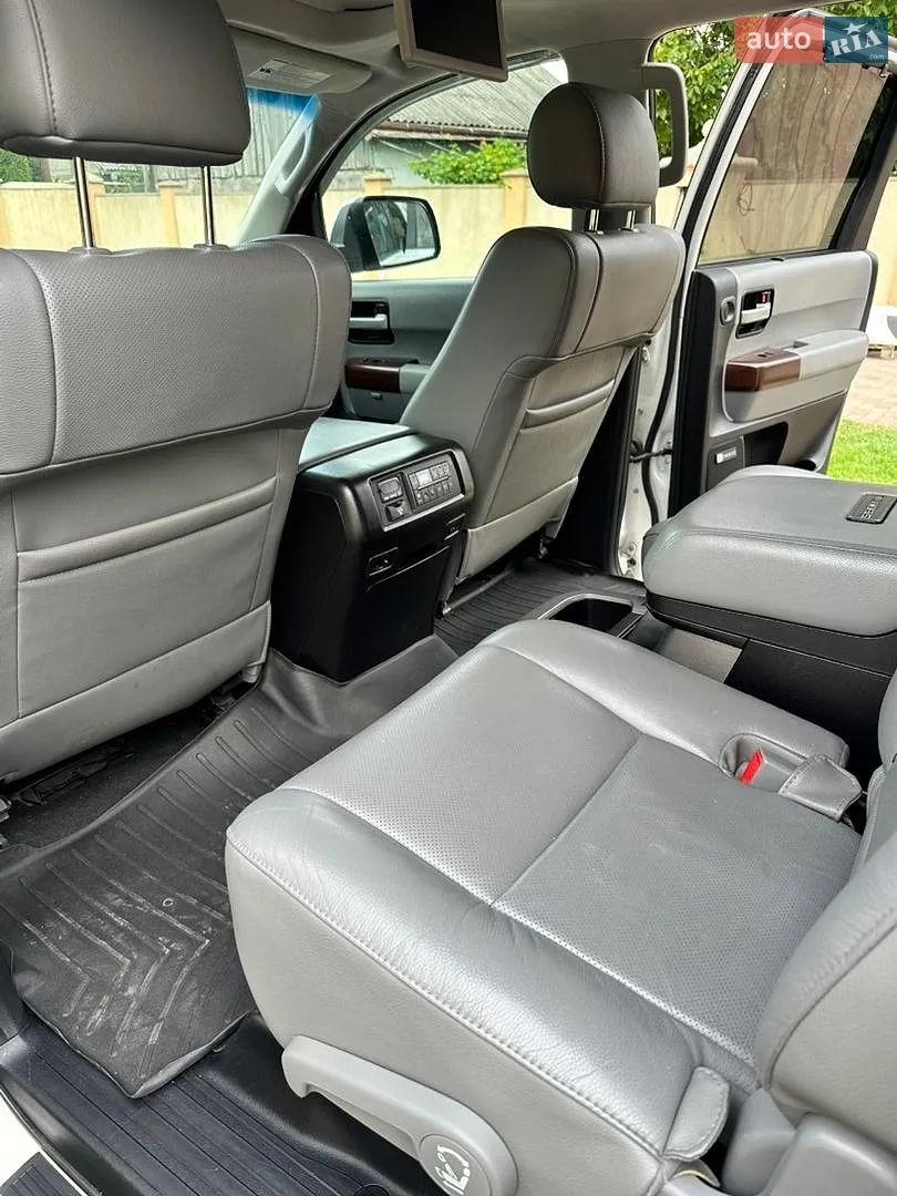 2015 Toyota Sequoia - мініатюра 13