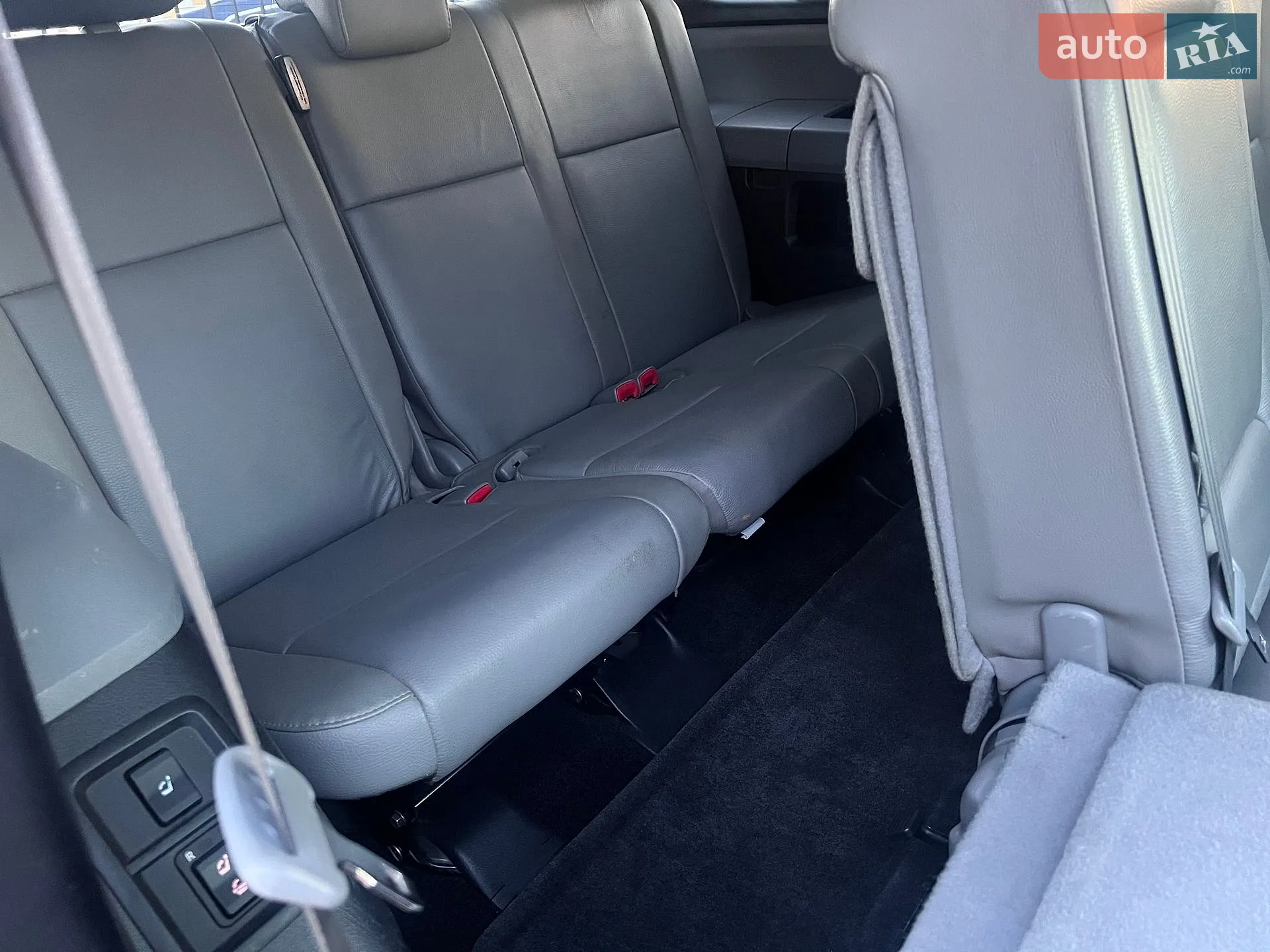 2015 Toyota Sequoia - мініатюра 17
