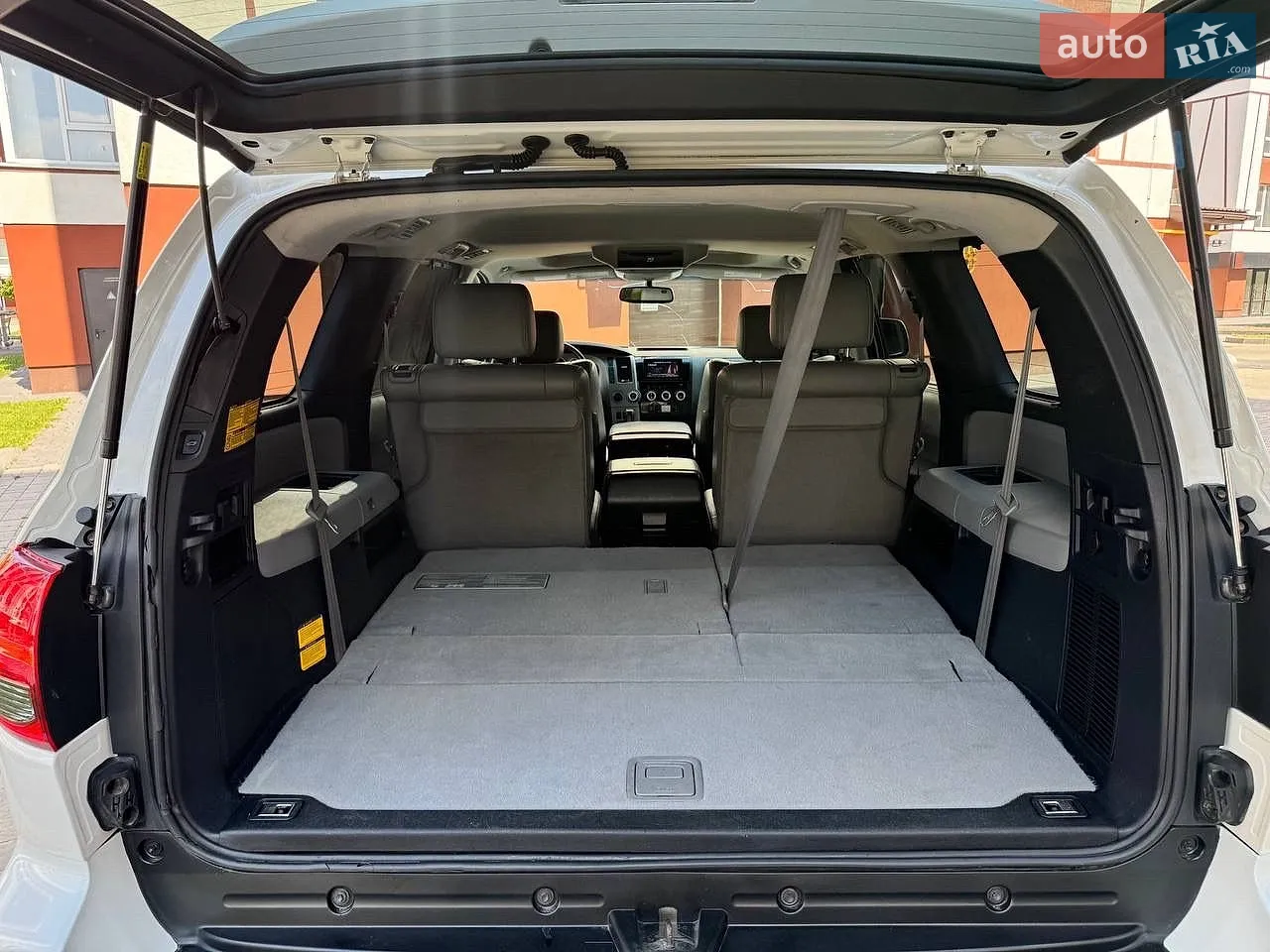 2013 Toyota Sequoia - мініатюра 51