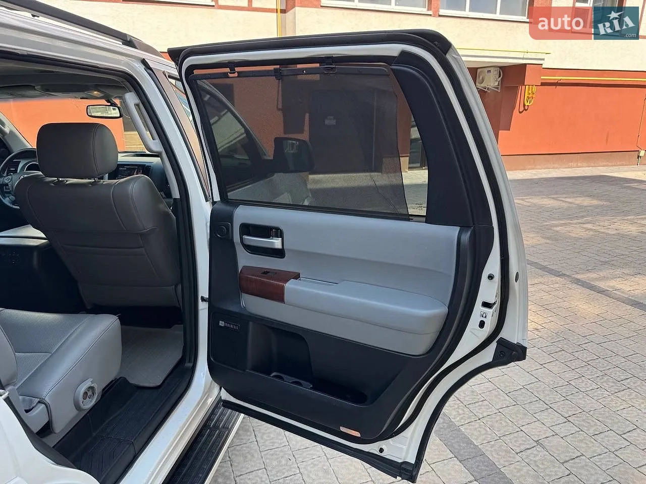 2013 Toyota Sequoia - мініатюра 60