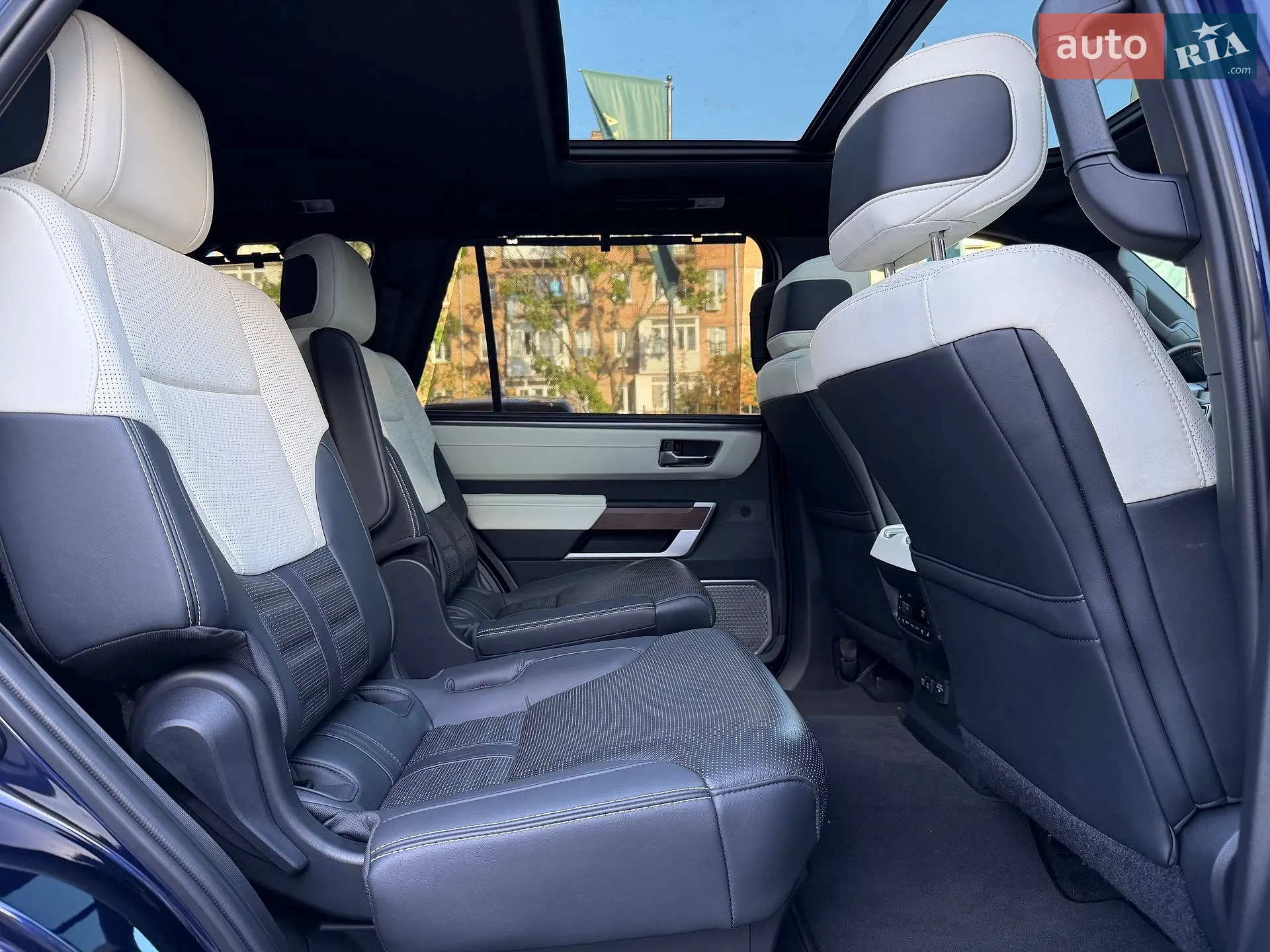 2023 Toyota Sequoia - мініатюра 37