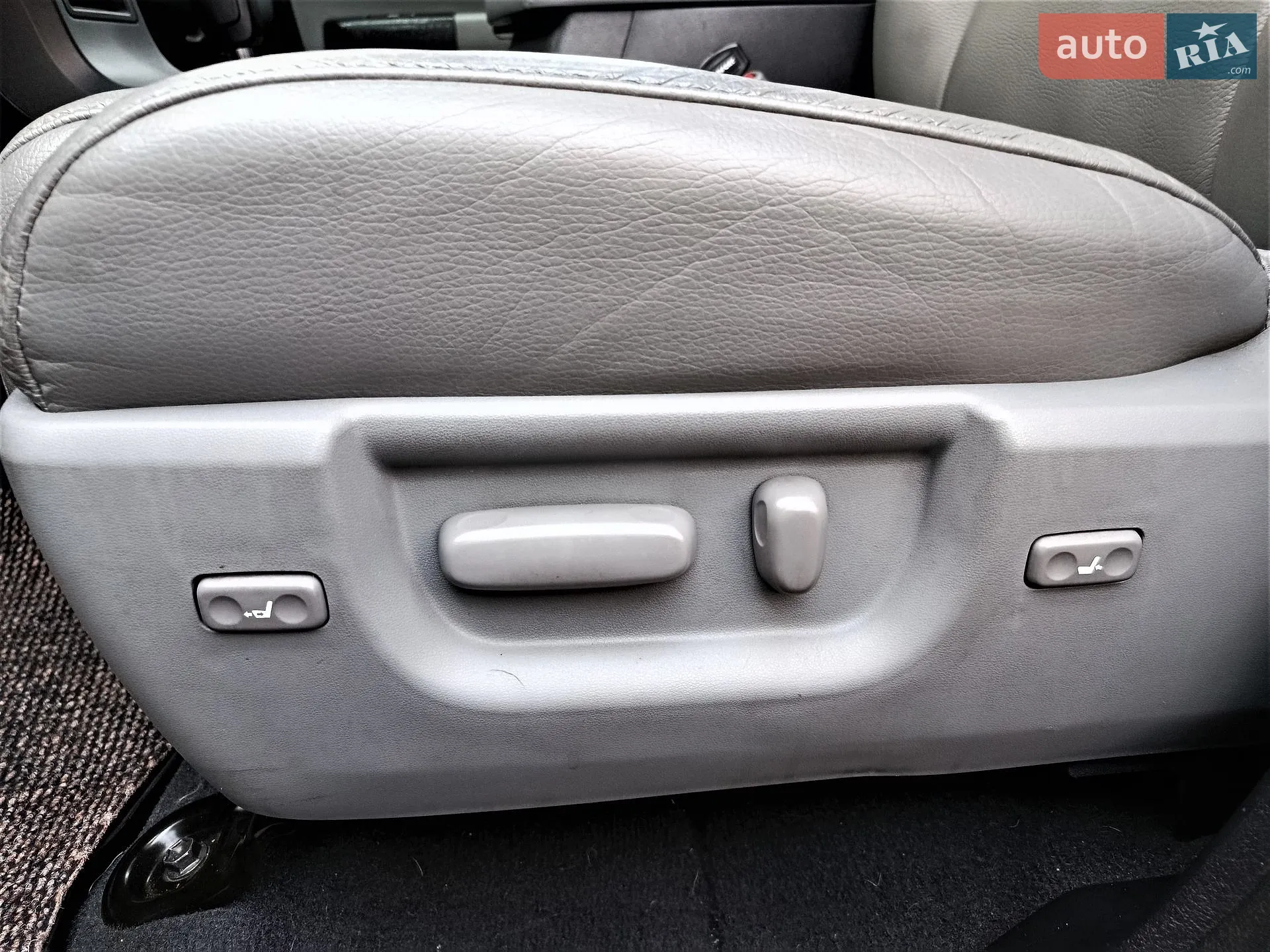 2018 Toyota Sequoia - мініатюра 27