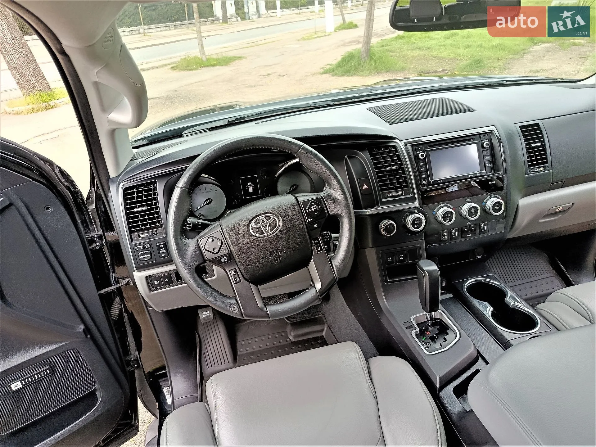 2018 Toyota Sequoia - мініатюра 40