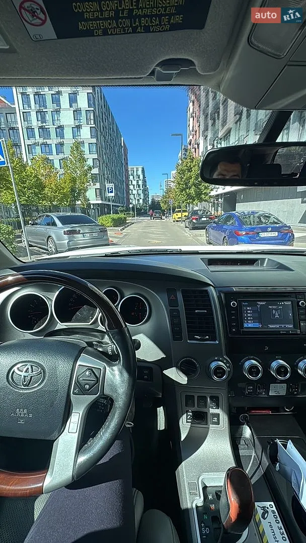 2014 Toyota Sequoia - мініатюра 4